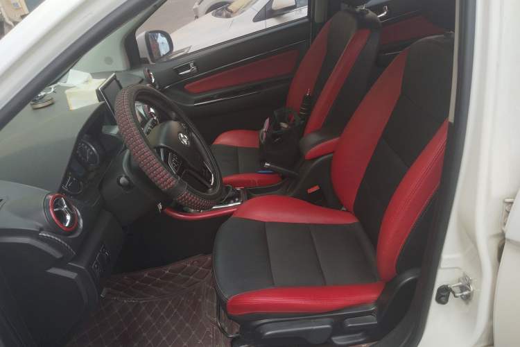 Used BAIC Senova X25 2015 1.5L Automatic Elite Model Left Front Seat