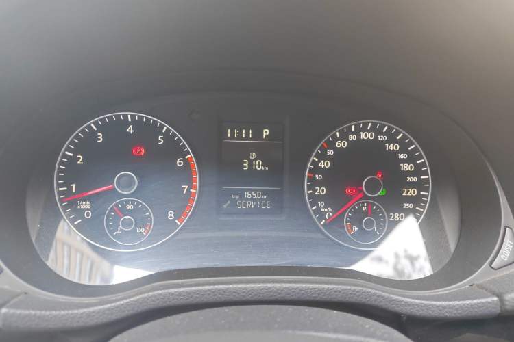 Used Volkswagen Passat 2013 1.8TSI DSG Prestige Edition Instrument Cluster