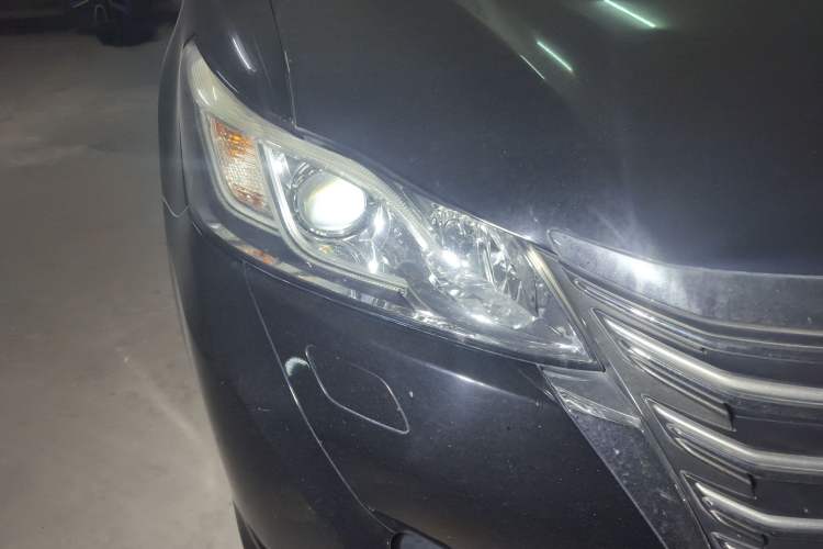 Used Toyota Crown 2015 2.5L Fashion Limited Edition