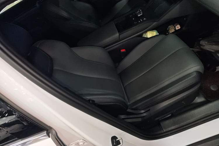 Used BYD Qin L 2025 DM-i Smart Drive 80KM Superior Model
