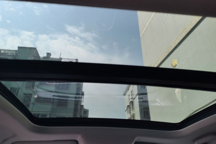 Used ORA Good Cat 2022 400km Standard Range Premium Version Lithium-Ion Battery Headliner