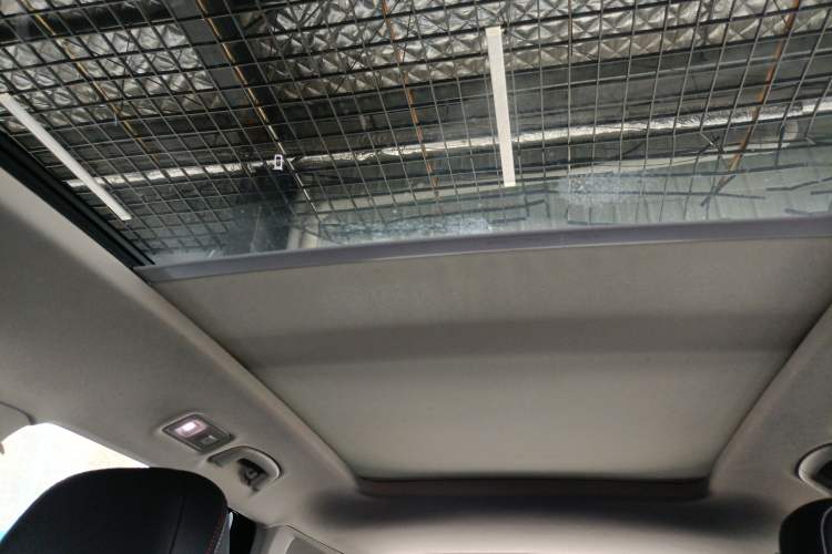 Used Volkswagen Tayron 2019 330TSI Two-Wheel Drive Luxury Model China VI Standard
