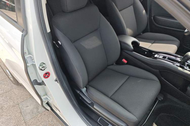 Used Honda Vezel 2020 1.5L CVT Elite Edition
