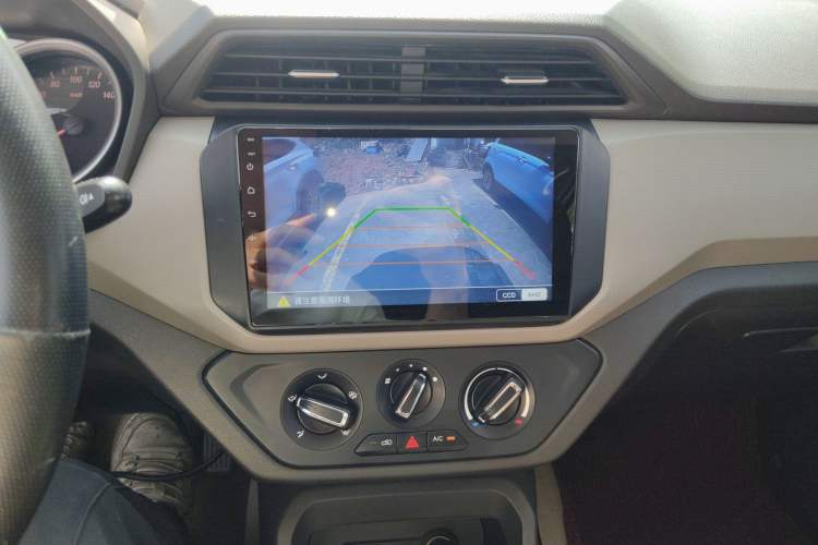 Used Wuling Hongguang 2019 1.5L S Standard Version China VI LAR
