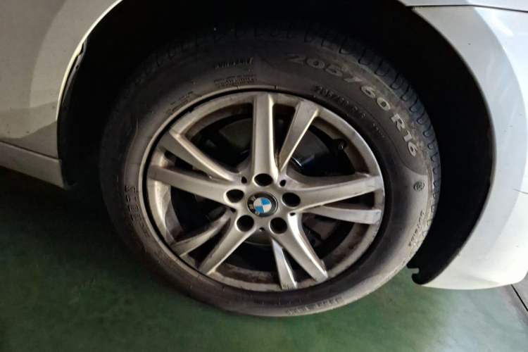 Used BMW 2 Series Gran Tourer 2015 218i Leading Model Right Front Wheel Hub