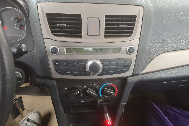 Used FAW Xiali 2012 N3 1.0L Sedan - Practical Model
