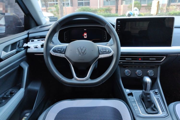 Used Volkswagen Lavida 2023 1.5L Automatic Starry Sky 5 Million Edition Steering Wheel