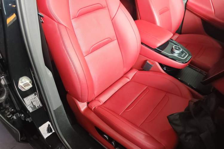 Used SERES SF5 2021 Huawei Smart Selection Four-Wheel Drive Edition Right Front Seat