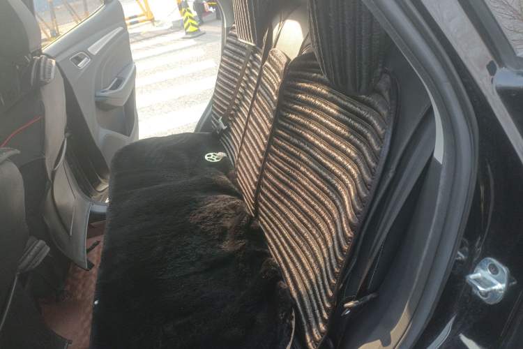 Used Roewe RX3 2018 1.6L Manual Entry-Level Model