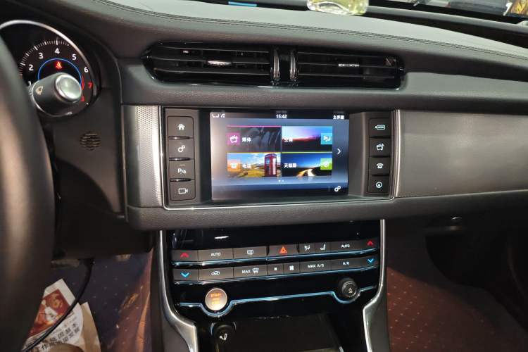 Used Jaguar XFL 2017 XFL 2.0T 200PS Luxury Edition
