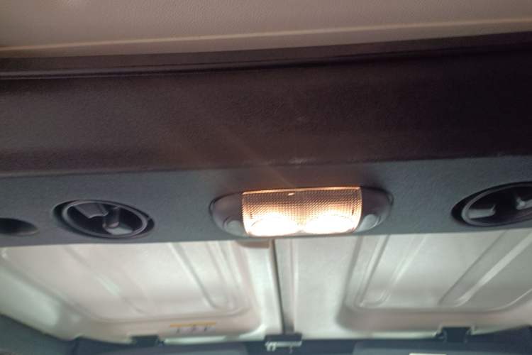 Used Jeep Wrangler 2015 3.0L Sahara Four-Door Comfort Edition
