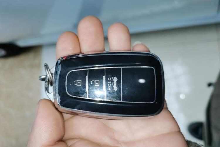 Used Toyota Camry 2023 2.0GVP Premier Edition Vehicle Key