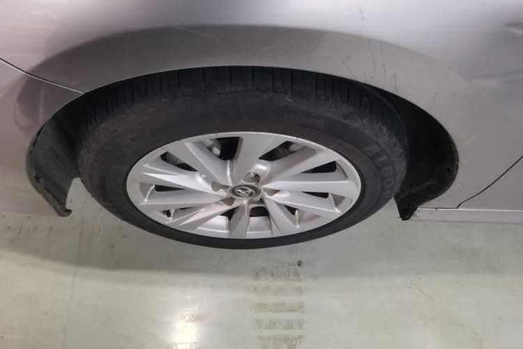 Used Toyota Camry 2021 2.0G Luxury Edition
