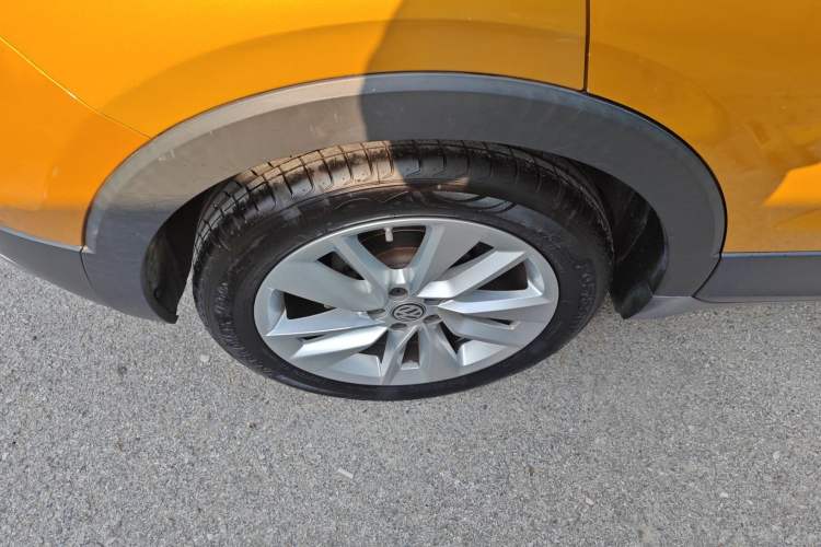 Used Volkswagen T-Cross 2019 1.5L Automatic Comfort Edition Right Rear Wheel Hub