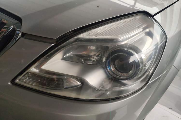 Used Buick Excelle 2015 1.5L Automatic Classic Model
