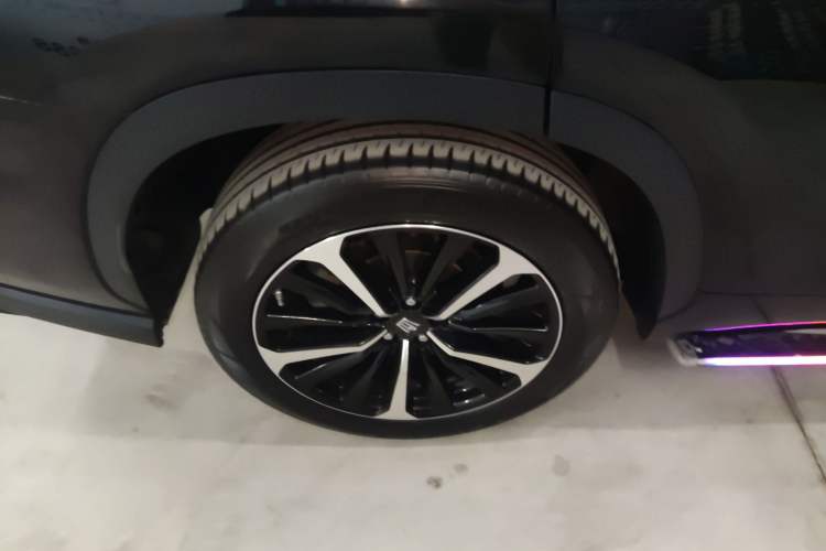 Used Toyota Crown Kluger 2022 2.5L HEV Four-Wheel Drive Premium Edition Right Rear Wheel Hub