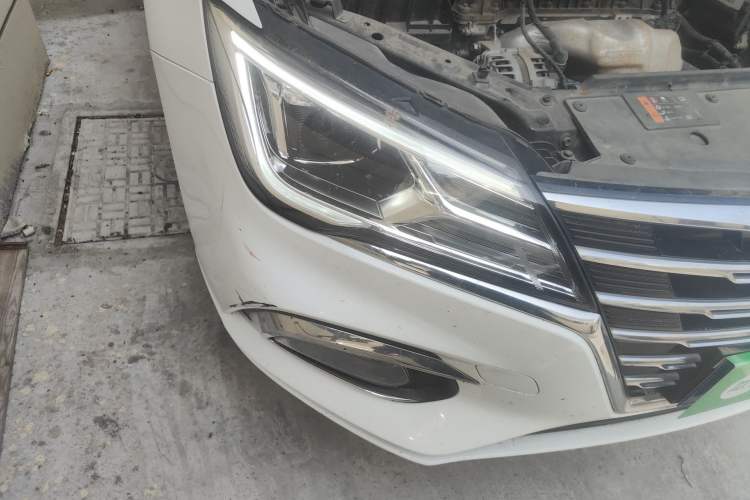 Used Roewe i5 2020 1.5L Automatic 4G Connect Luxury Flagship Edition
