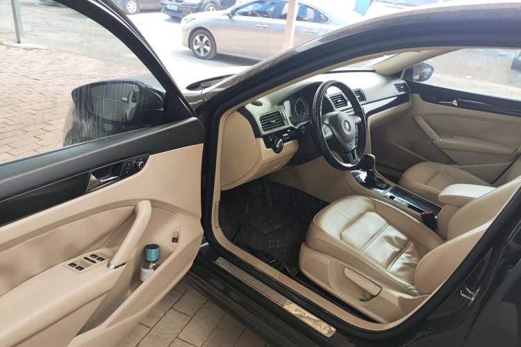 Used Volkswagen Passat 2014 1.8TSI DSG Prestige Edition