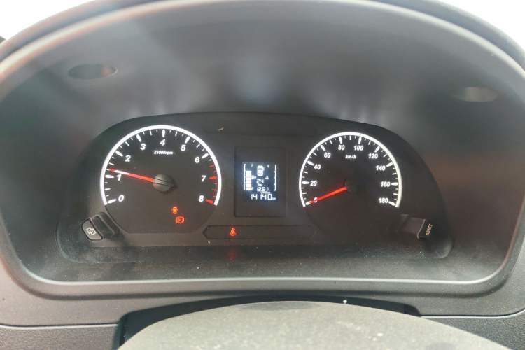 Used FORTHING Lingzhi PLUS 2022 Travel Edition 2.0L Manual Comfort Version 7 Seats
