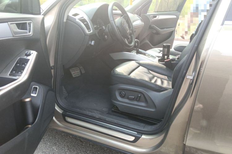 Used Audi Q5 2012 2.0TFSI Technology Model Driver Seat