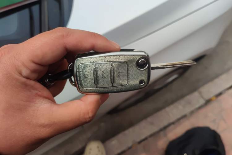 Used Volkswagen Sagitar 2018 280TSI DSG Luxury Model Vehicle Key