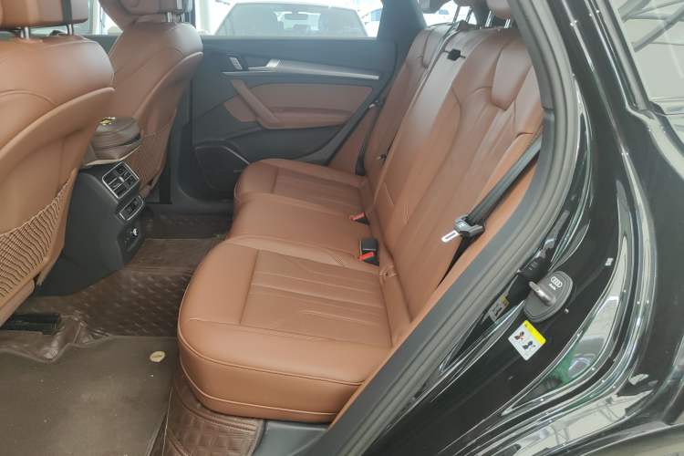 Used Audi Q5L 2025 quattro 45th Anniversary Edition 45 TFSI Luxury Dynamic Model