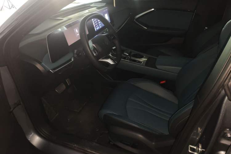 Used MG 7 2023 1.5T DCT Luxurious Supreme Edition
