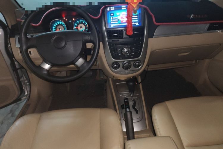 Used Buick Excelle 2011 1.6LX-AT Center Console