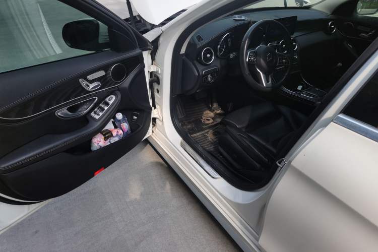 Used Mercedes-Benz C-Class 2019 C 260 L Sport Edition Driver Seat