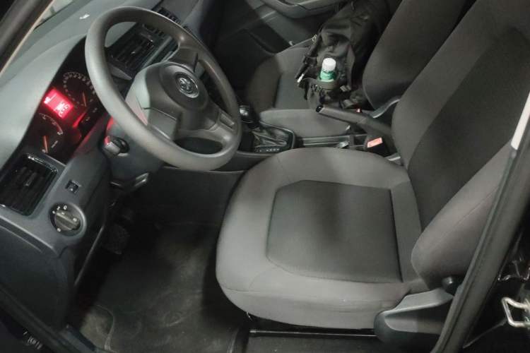 Used Volkswagen Santana 2015 1.6L Automatic Fashion Edition Left Front Seat