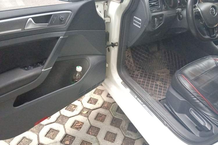 Used Volkswagen Golf 2017 230TSI Automatic Comfort Edition – Celebrating Milestone of One Million Units