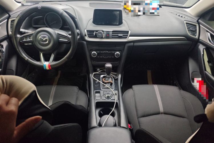 Used Mazda Mazda 3 Axela 2019 Cloud-Controlled Sedan 1.5L Automatic Luxury Model China VI Standard
