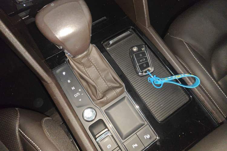 Used Volkswagen Teramont 2017 330TSI Two-Wheel-Drive Luxury Edition
