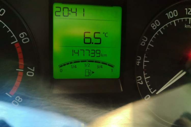 Used Skoda Rapid 2015 1.4L Manual Enjoyment Model