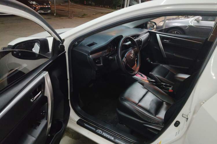 Used Toyota Corolla 2014 1.6L CVT GL Driver Seat