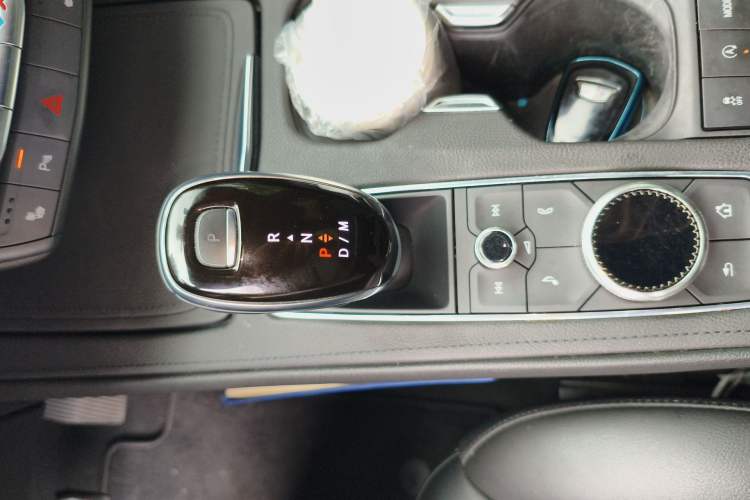 Used Cadillac XT4 2021 28T Two-Wheel Drive Leading Version Gear Lever