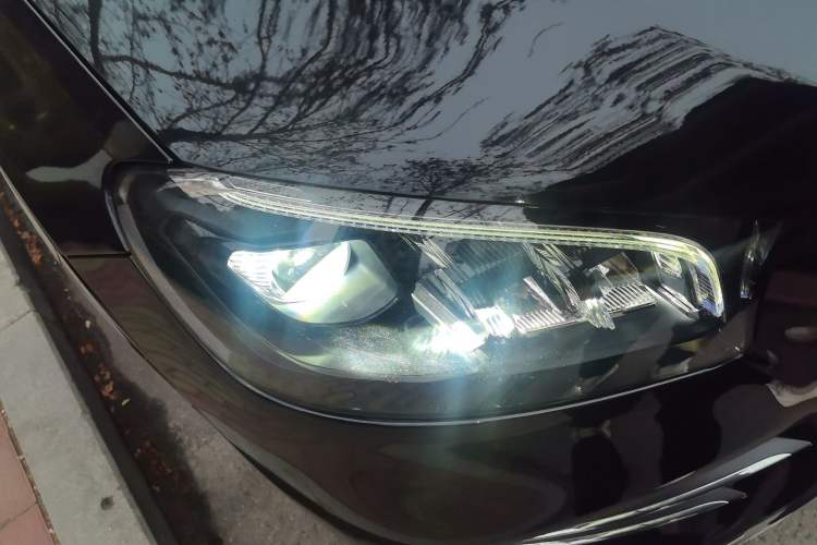 Used Mercedes-Benz GLS 2021 GLS 450 4MATIC Stylish Model Right Front Headlight