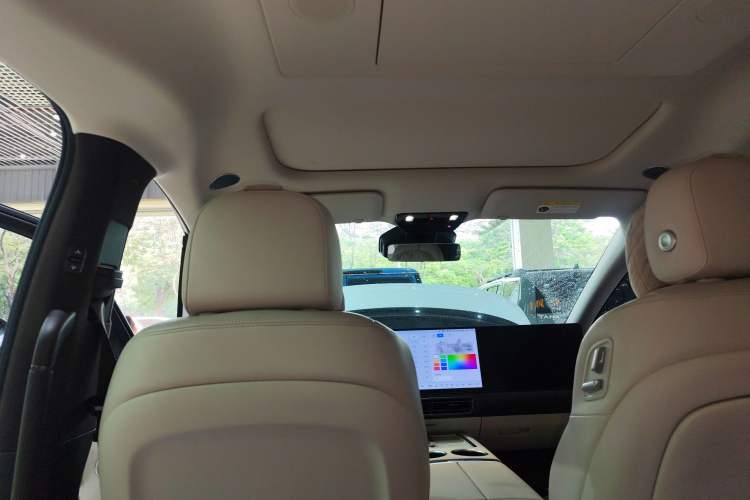 Used Li Auto MEGA 2024 Ultra Model