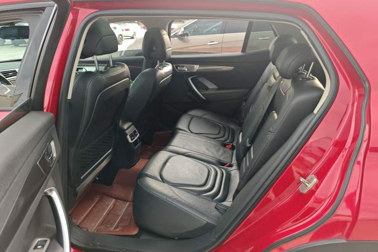 Used DS 6 2014 1.6T Luxury Edition THP160
