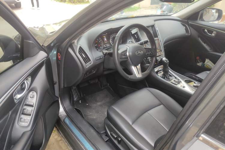 Used Infiniti Q50L 2018 2.0T Comfort Edition China VI Standard