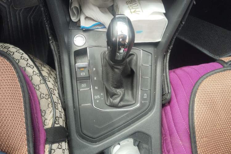 Used Volkswagen Tharu 2022 280TSI Two-Wheel Drive Trend Edition
