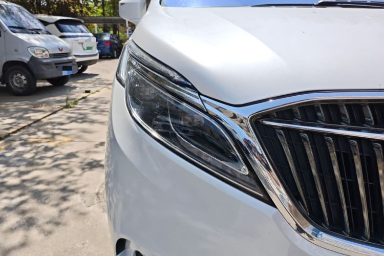 Used Buick GL8 2017 ES 28T Luxury Model China V Standard Right Front Headlight