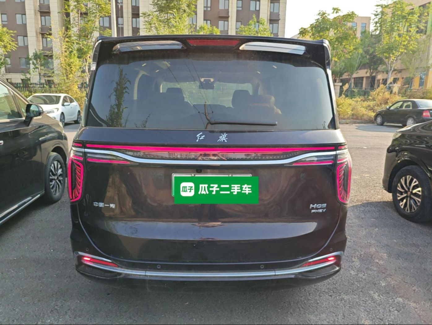 Hongqi HQ9 PHEV 2024 2.0T Four-Wheel Drive Business Edition — снимка 5