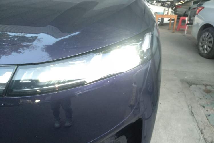 Used Dongfeng eπ eπ008 2024 210Max Range-Extended Version 6 Seats