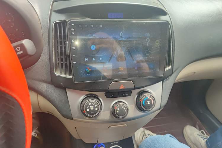 Used Hyundai Celesta 2011 1.6L Automatic Comfort Edition Audio And AC Panel