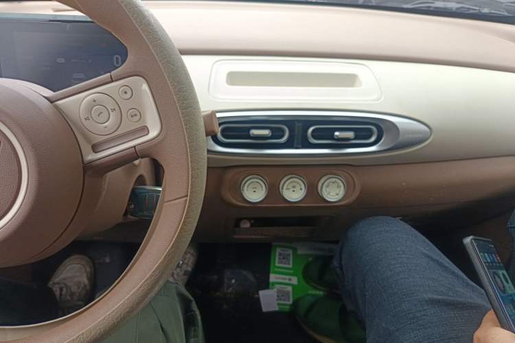 Used Wuling Hongguang MINIEV 2025 Four-Door Version Advanced Edition
