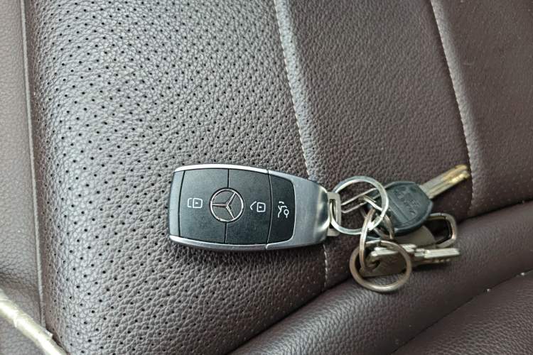 Used Mercedes-Benz GLC 2020 Facelift GLC 260 L 4MATIC Luxury Edition