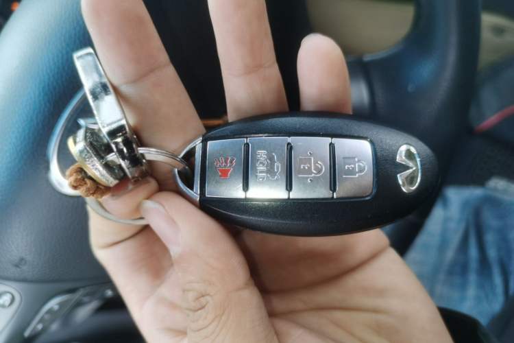 Used Infiniti Q70 2015 Q70L 2.5L Enjoyment Edition
