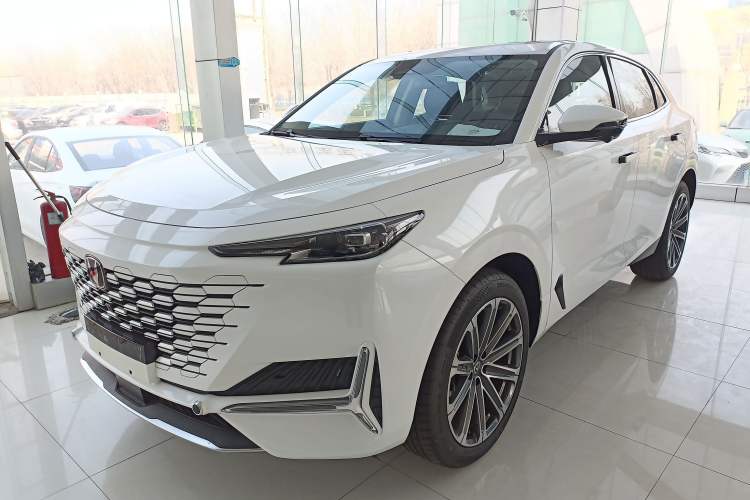 Used Changan UNI-K 2024 2.0T Two-Wheel Drive Global Edition