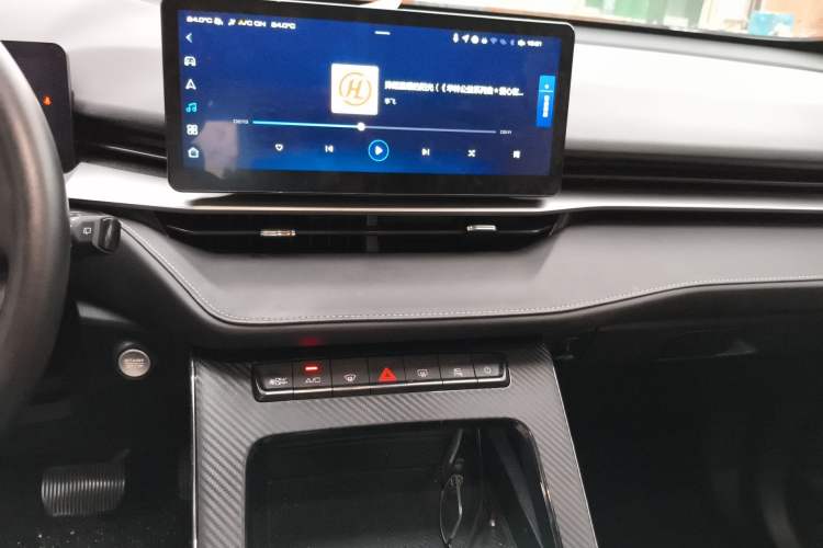 Used Haval H6 2021 3rd Generation 1.5T Automatic Two-Wheel Drive Max Audio And AC Panel